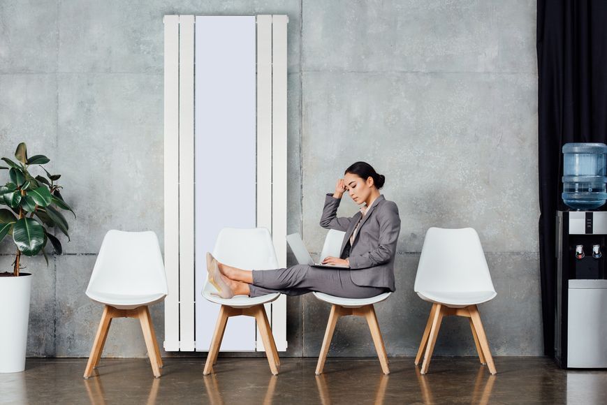 Дизайнерський вертикальний радіатор опалення BETATHERM Mirror 1 H-1800 мм, L-609 мм, з дзеркалом, нижнє підключення LE 1118/08 9016 99 фото